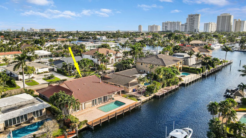 Photo of 3040 NE 40th Street, Fort Lauderdale, FL 33308 (MLS # R11136342)