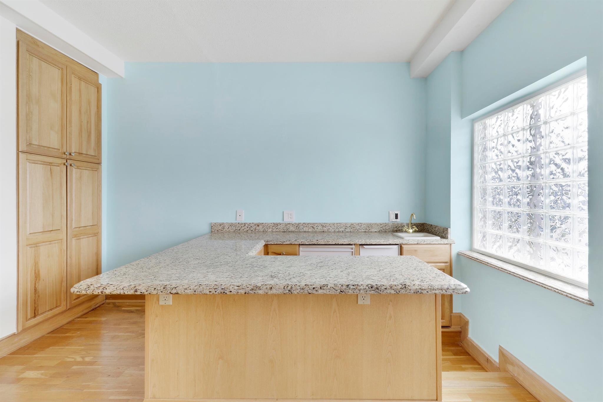 CORAL RIDGE COUNTRY CLUB - Residential