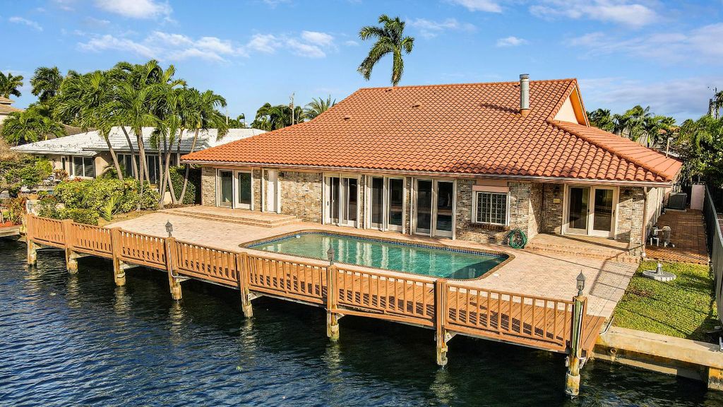 Photo of 3040 NE 40th Street, Fort Lauderdale, FL 33308 (MLS # R11136342)