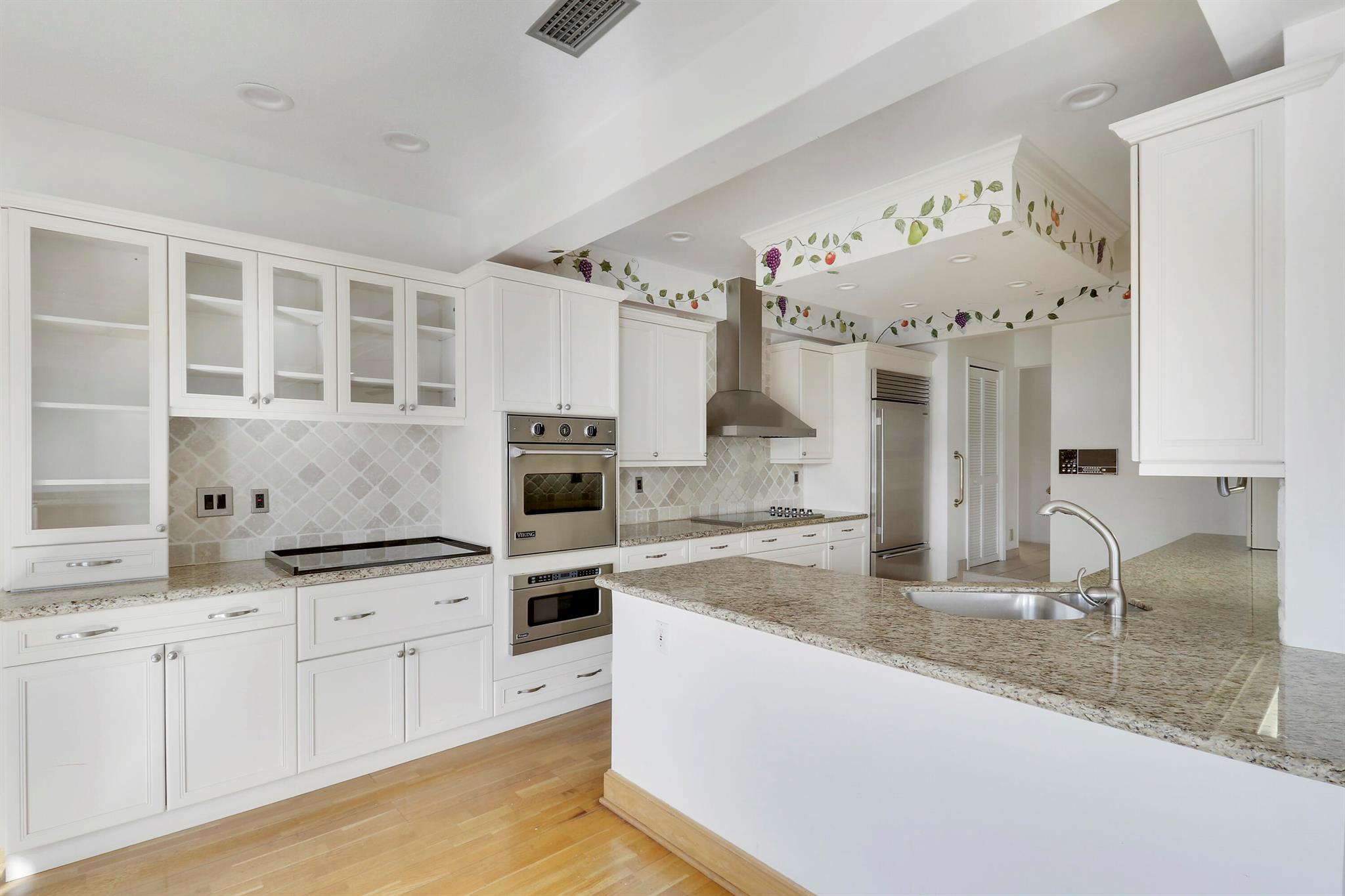 CORAL RIDGE COUNTRY CLUB - Residential