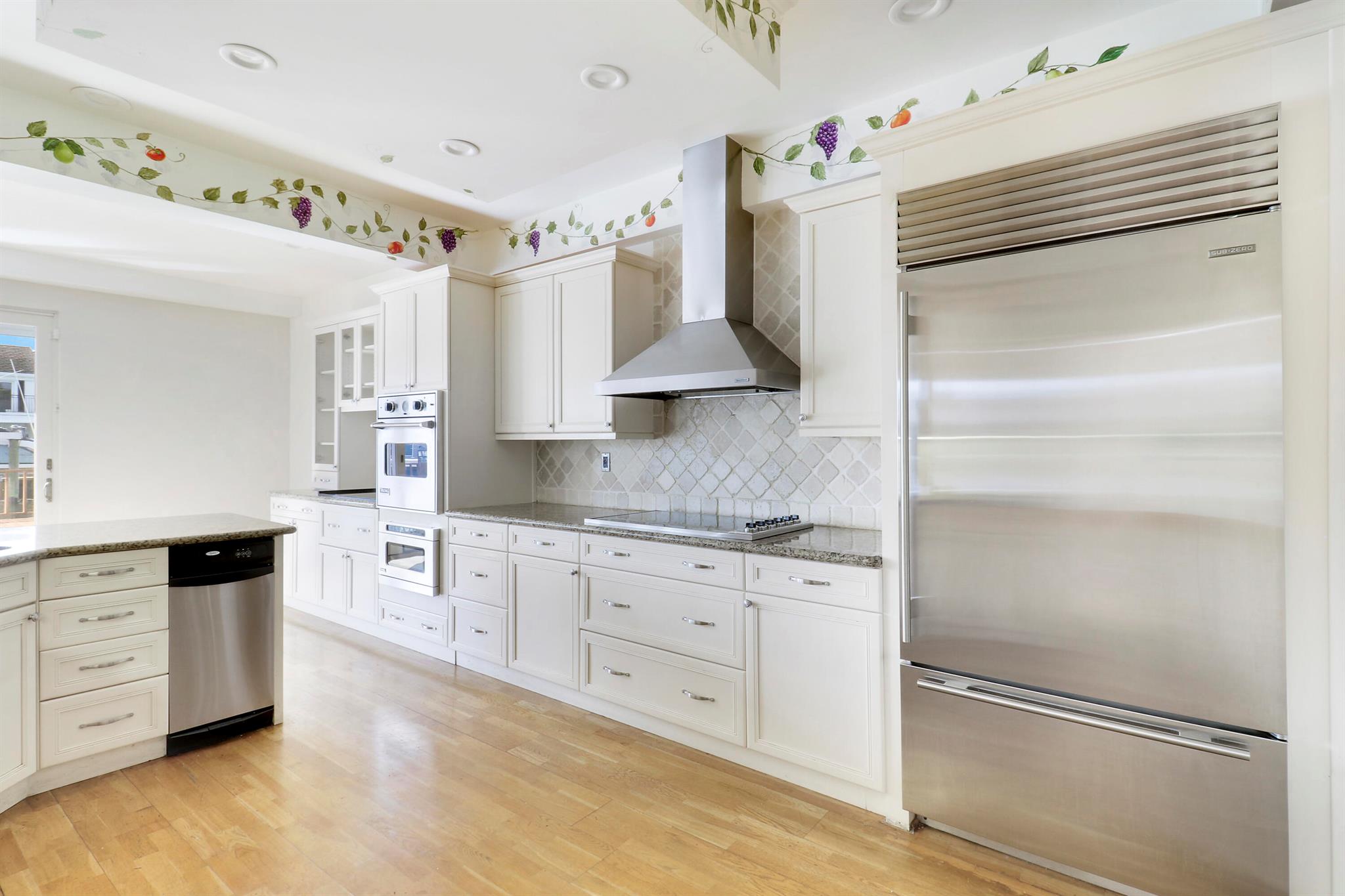 CORAL RIDGE COUNTRY CLUB - Residential