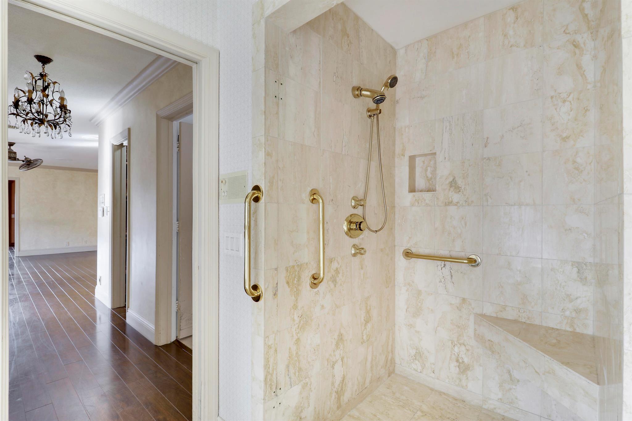 CORAL RIDGE COUNTRY CLUB - Residential