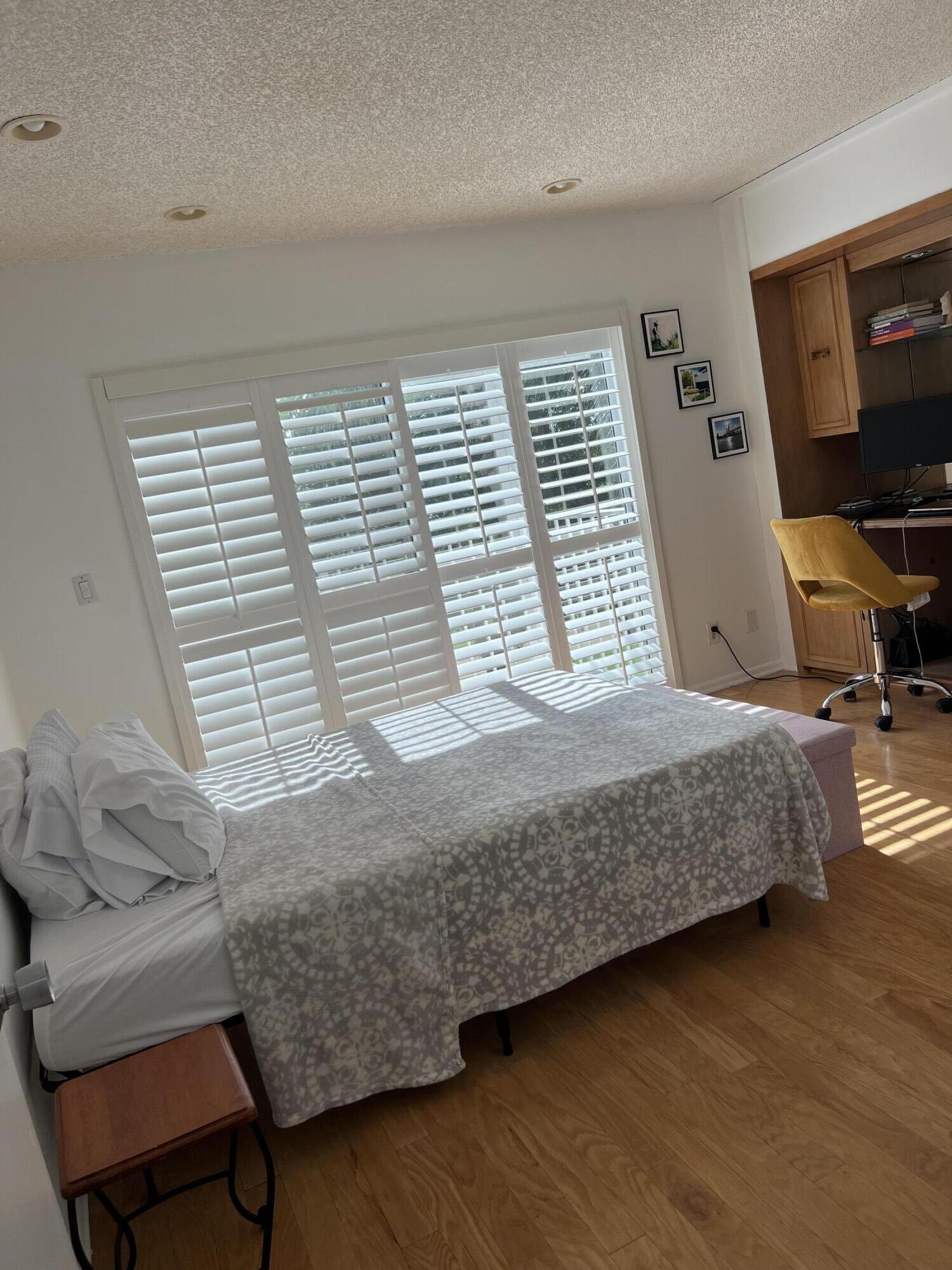 BOCA GROVE - Residential