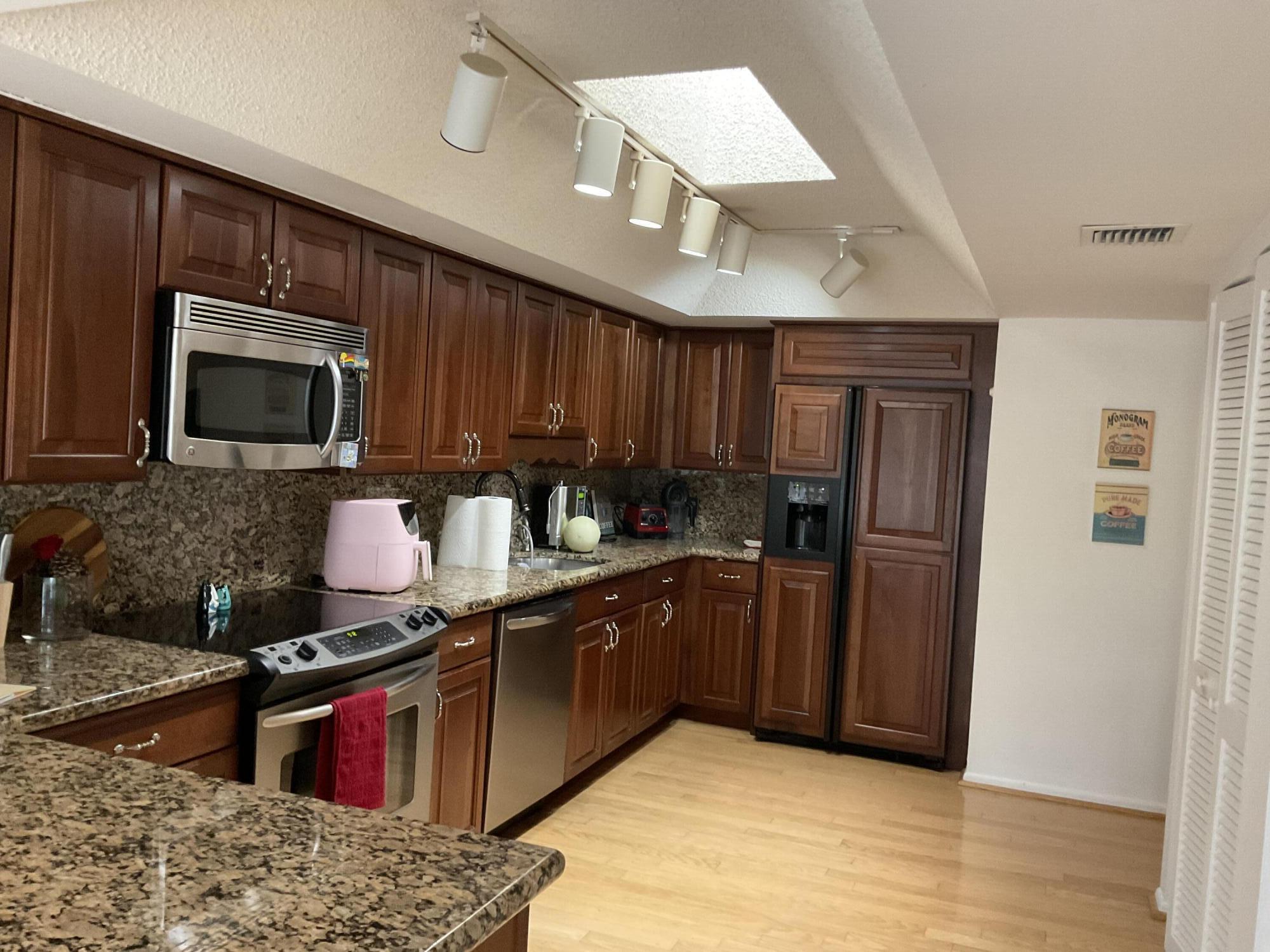 BOCA GROVE - Residential