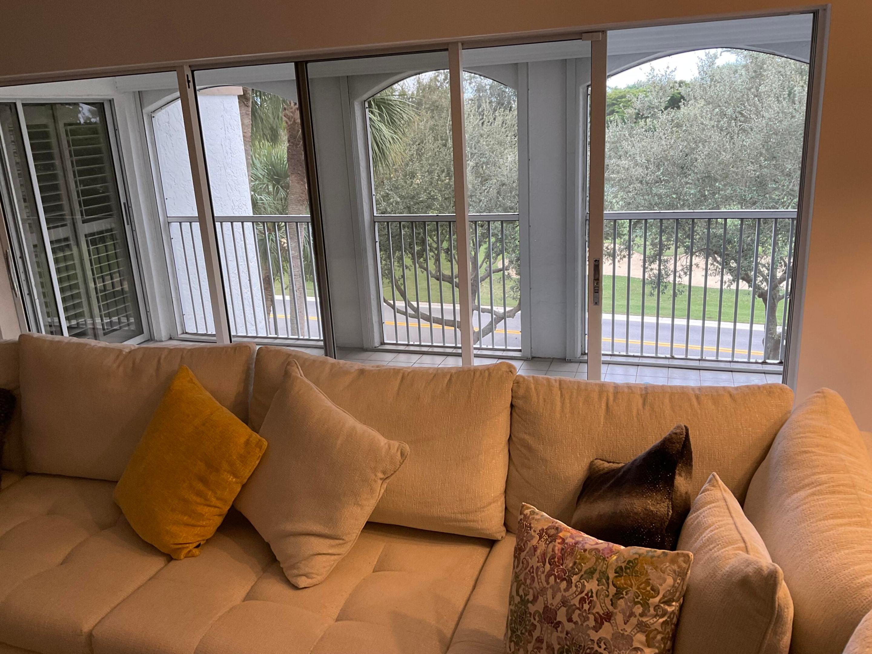 BOCA GROVE - Residential