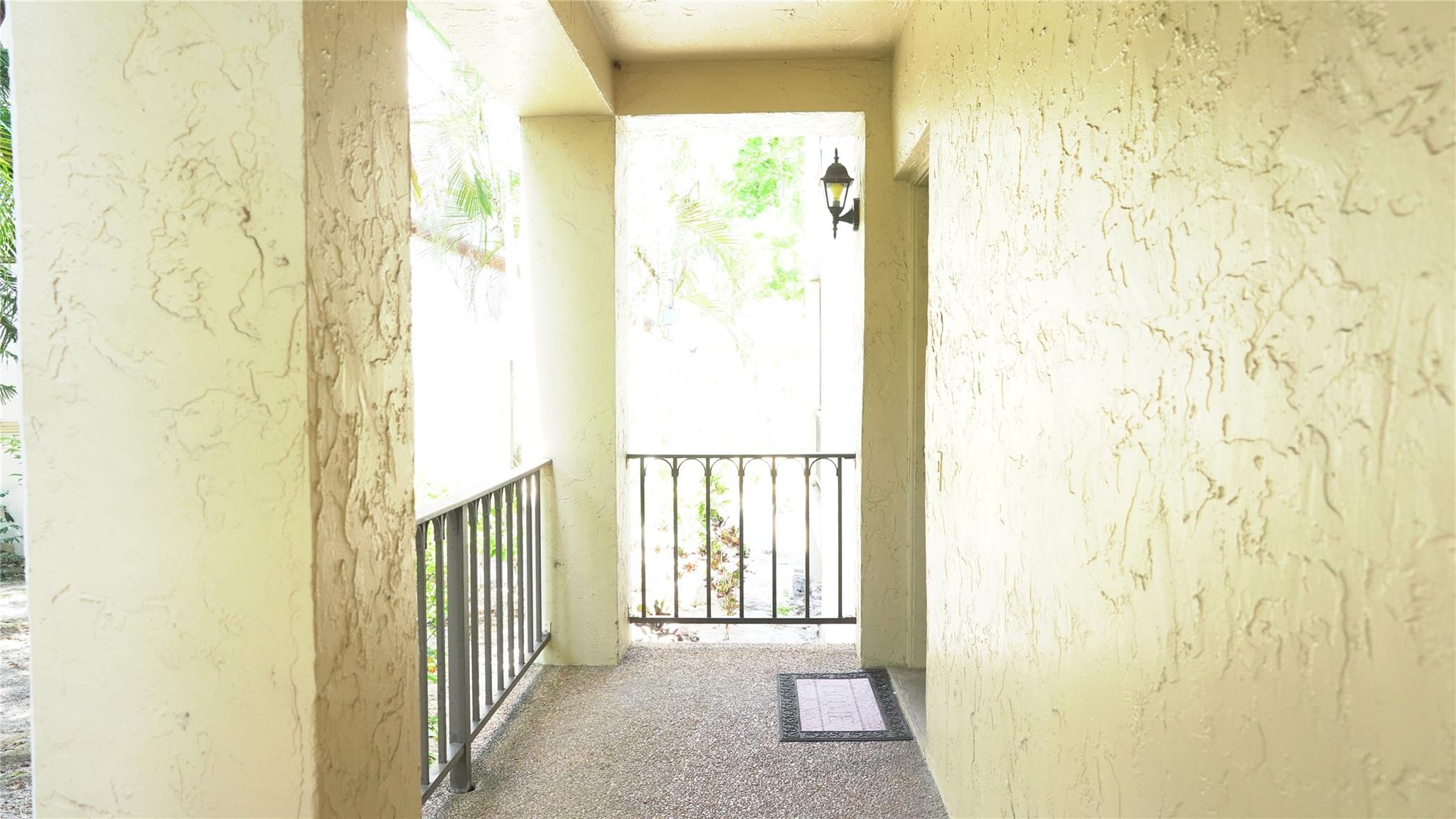 Falls of Inverrary - Residential