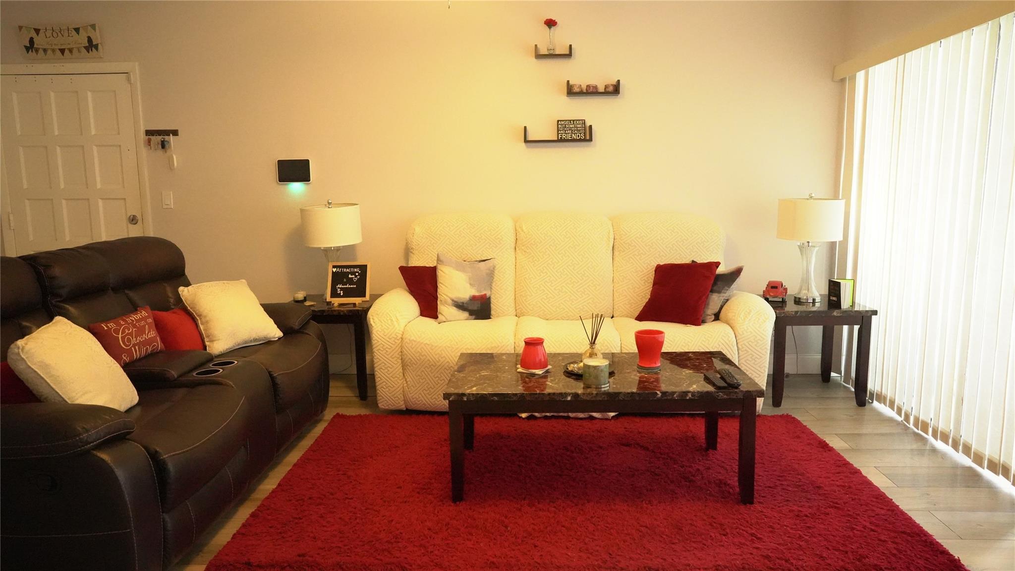 Falls of Inverrary - Residential