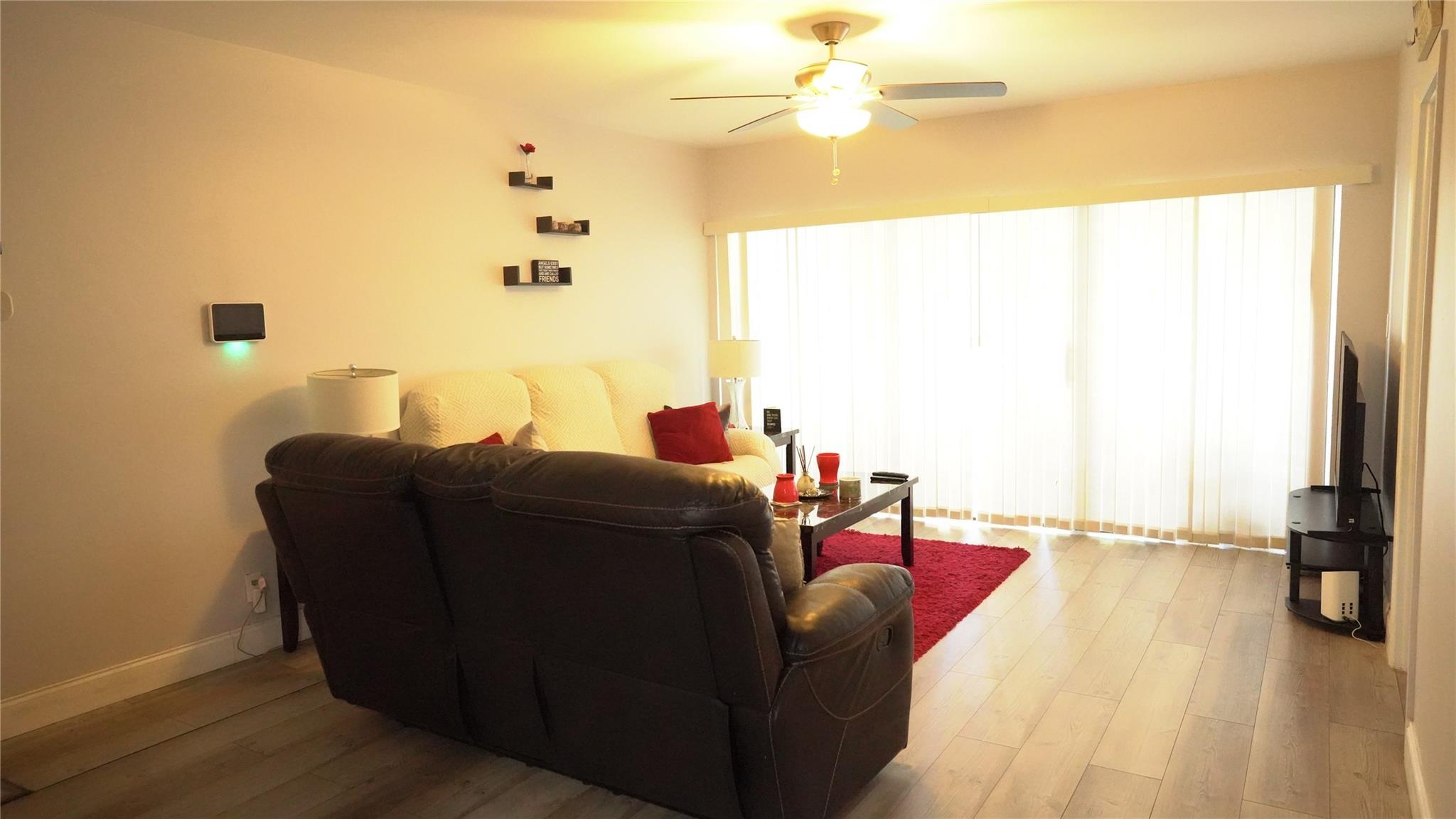 Falls of Inverrary - Residential