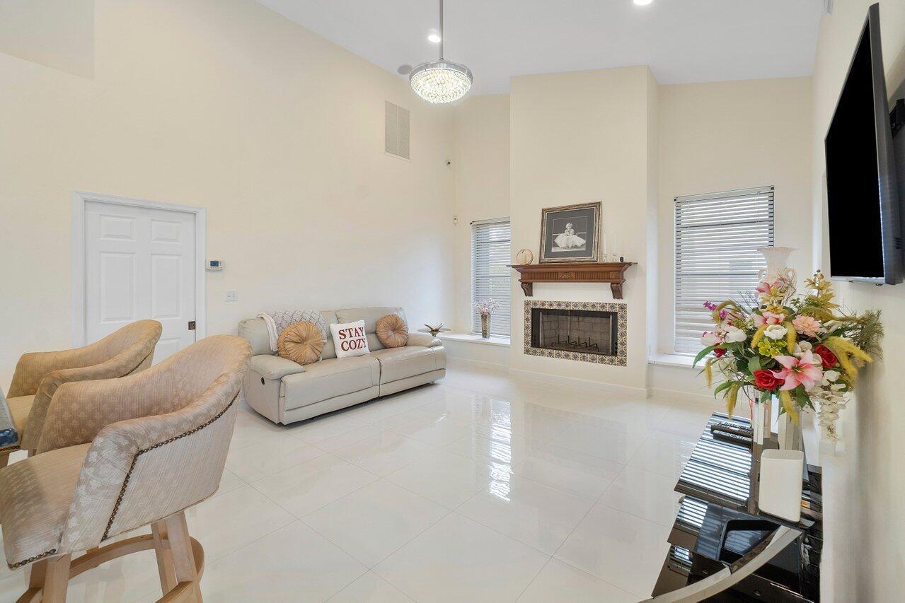 CYPRESS CREEK - Residential