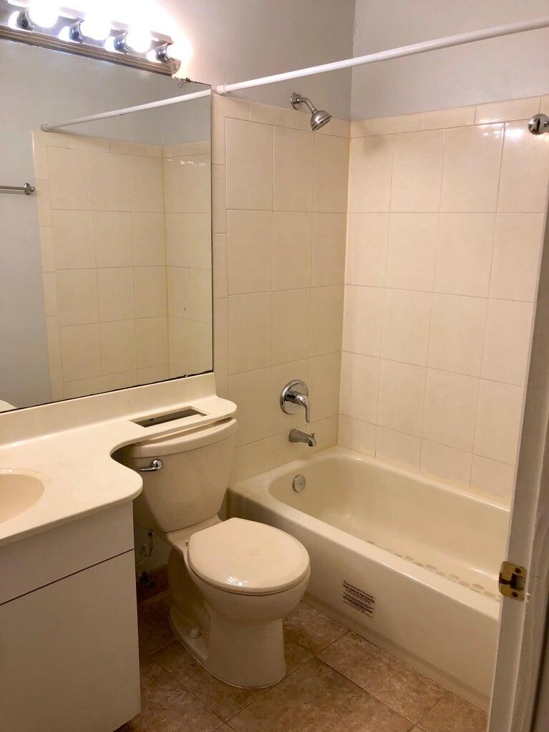 NAPOLI GARDENS AT CORAL SPRINGS - Residential