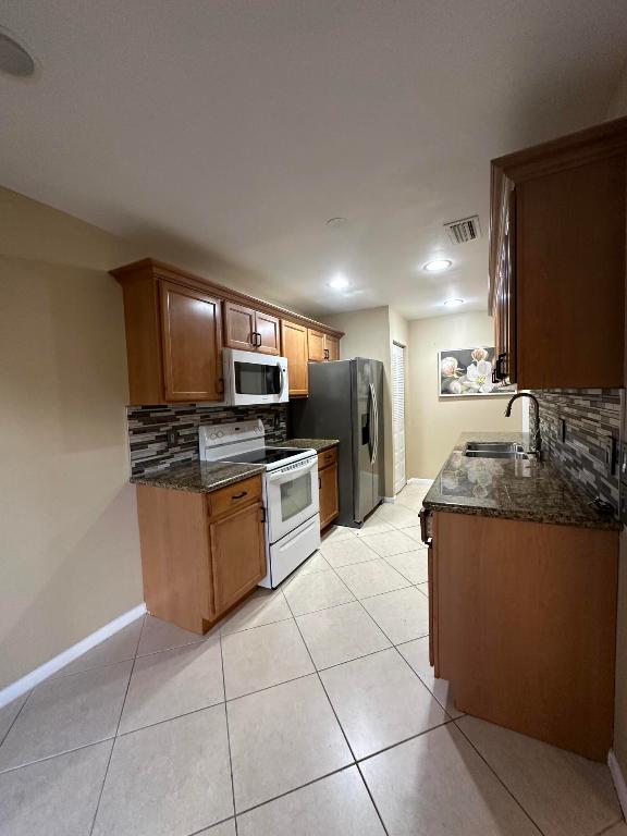 GLADES OF BOCA LAGO CONDO - Residential