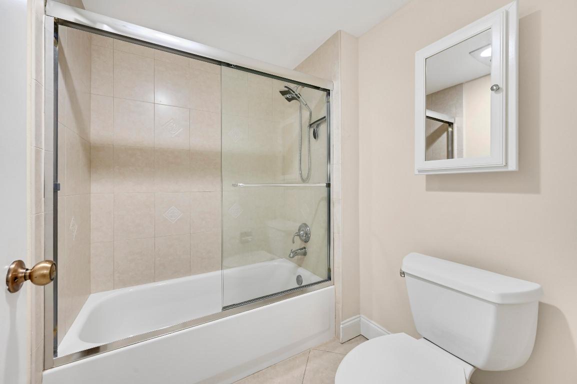 GLADES OF BOCA LAGO CONDO - Residential