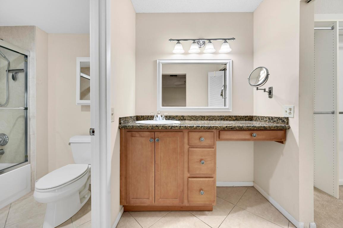 GLADES OF BOCA LAGO CONDO - Residential