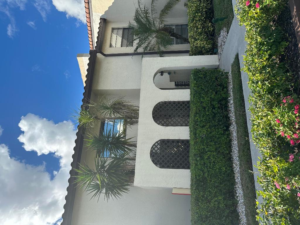 GLADES OF BOCA LAGO CONDO - Residential