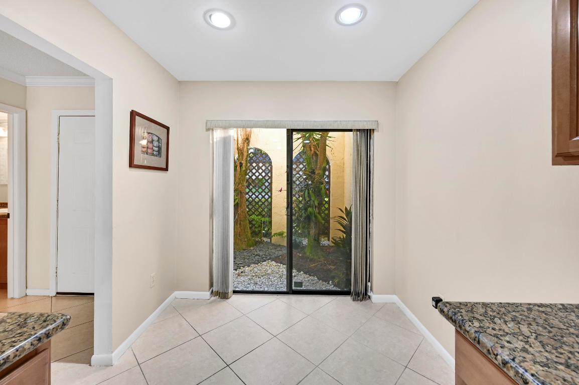 GLADES OF BOCA LAGO CONDO - Residential