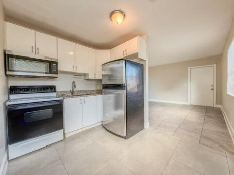 FRESHWATER ADD TO WPB - Residential Lease