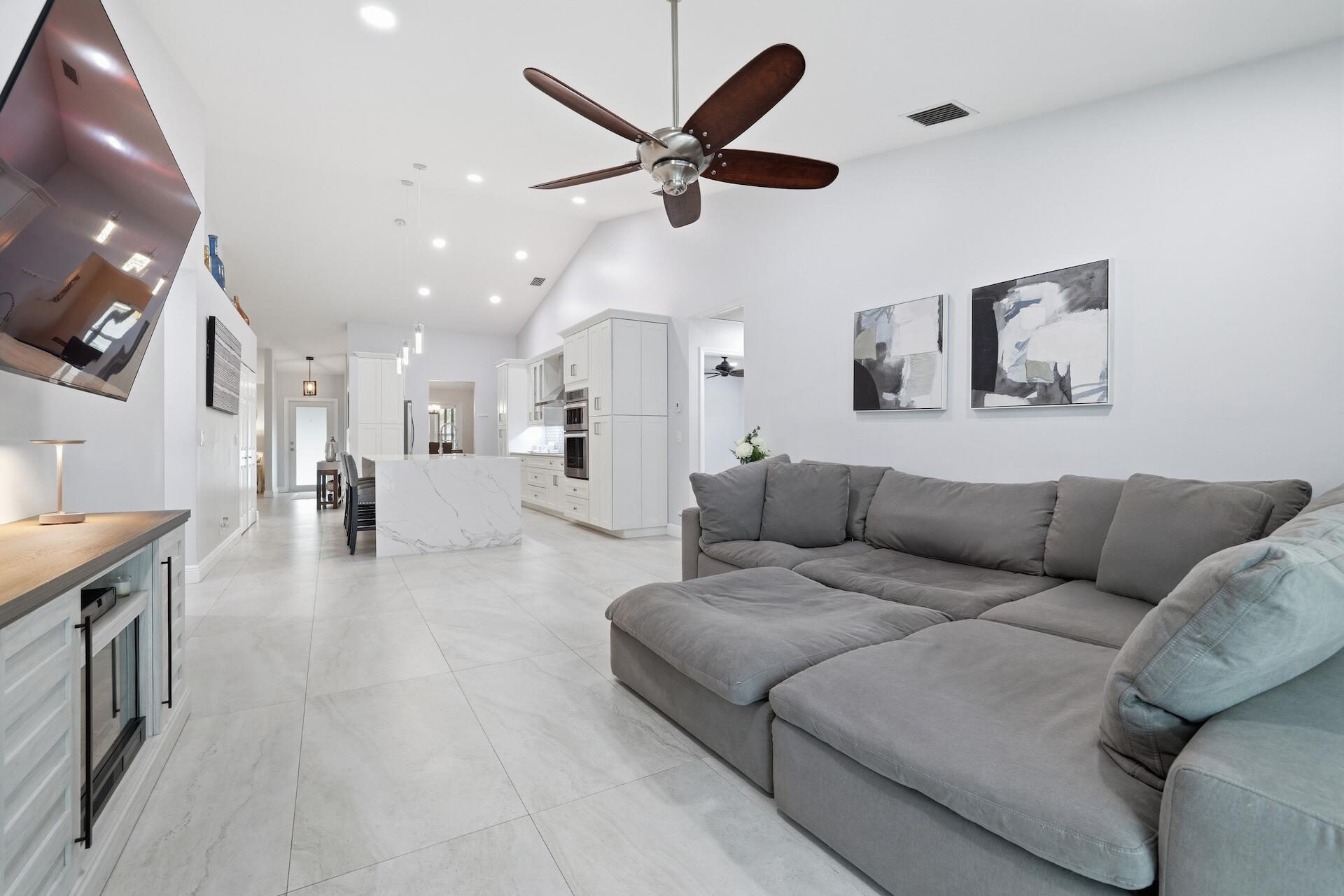 LAKE CHARLESTON PAR P AND U - Residential