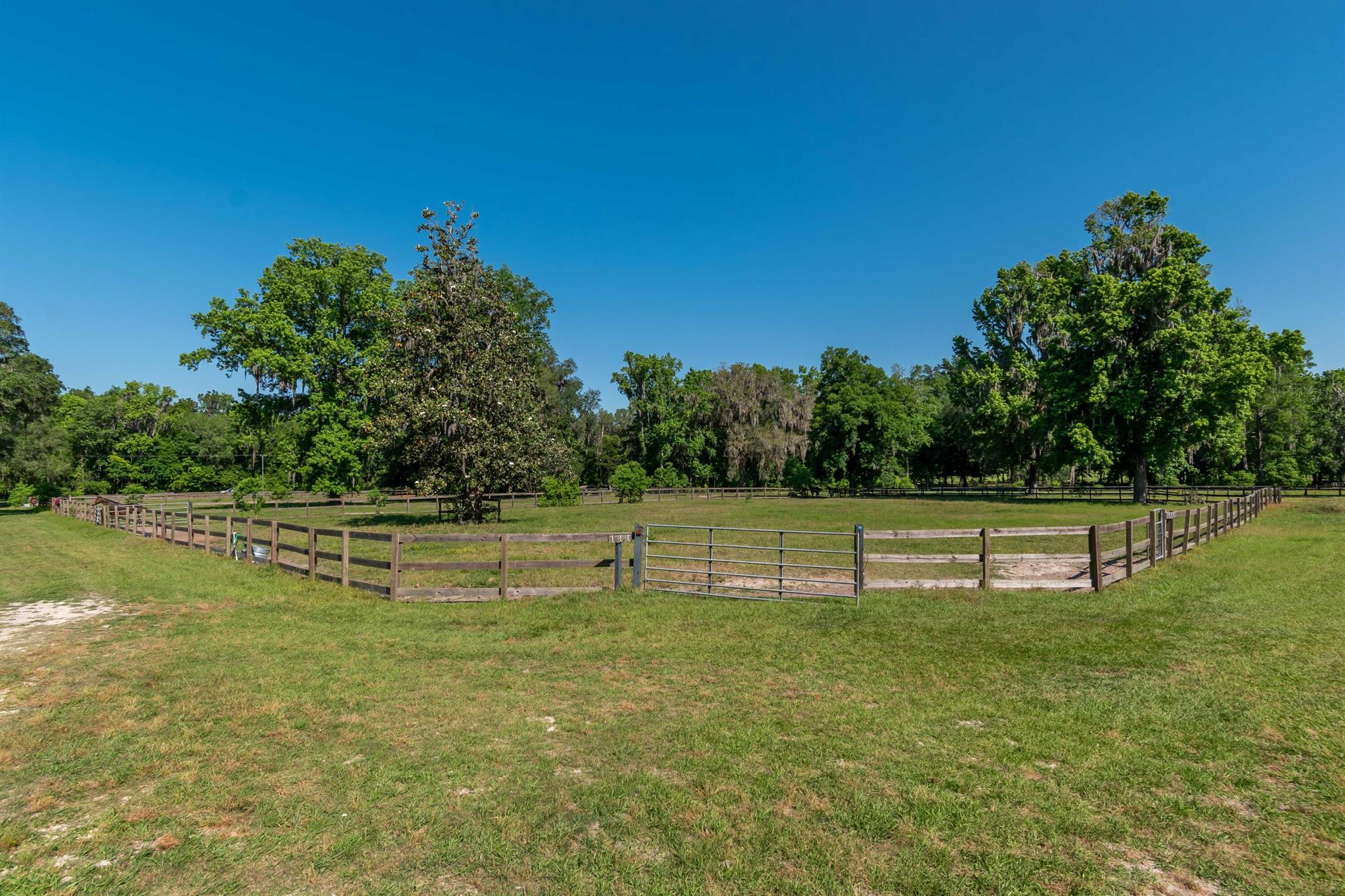 SANCTUARY OAKS - Residential