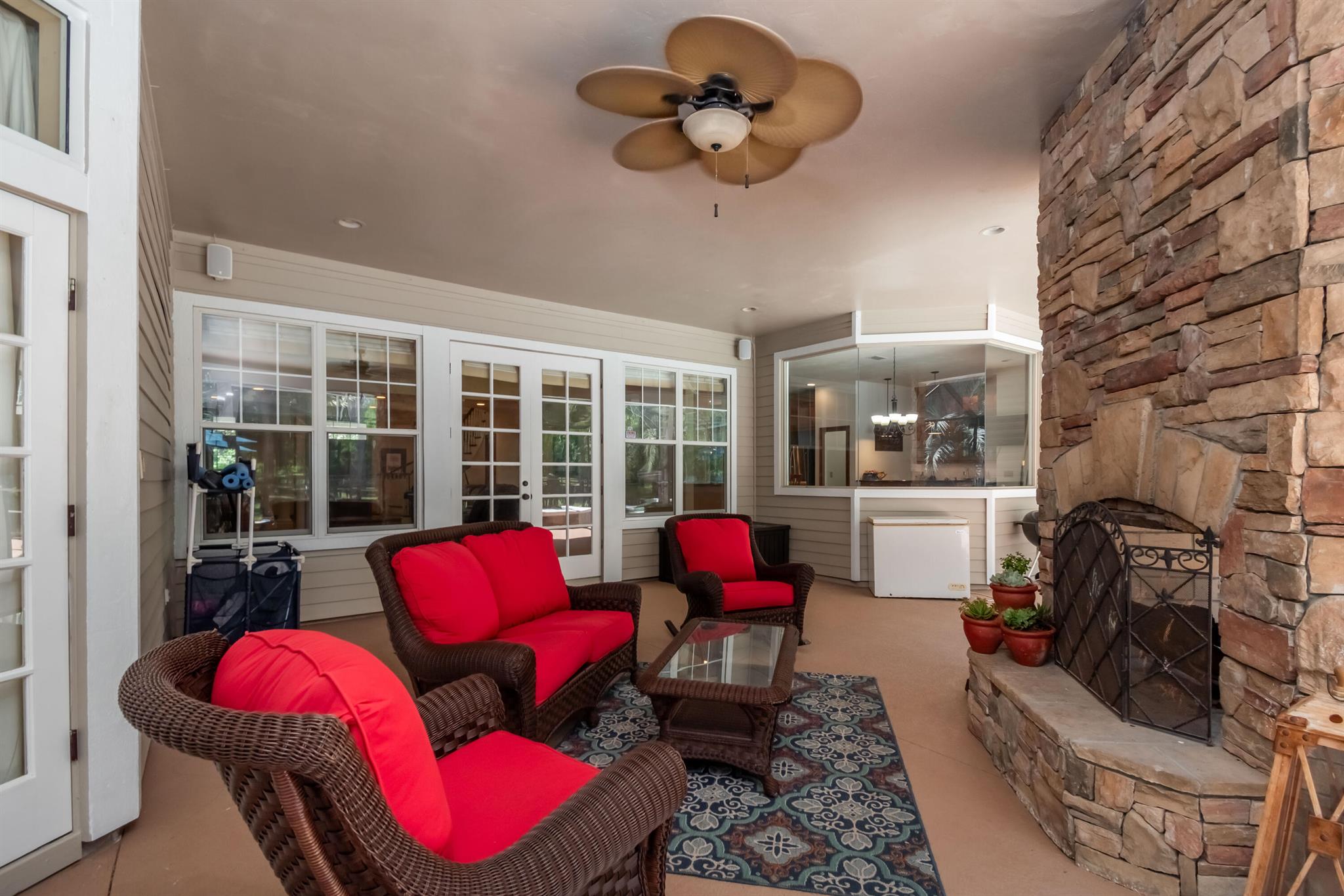 SANCTUARY OAKS - Residential