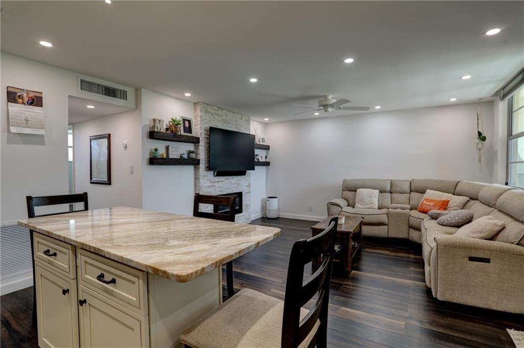 Casa Verano Condo - Residential Lease