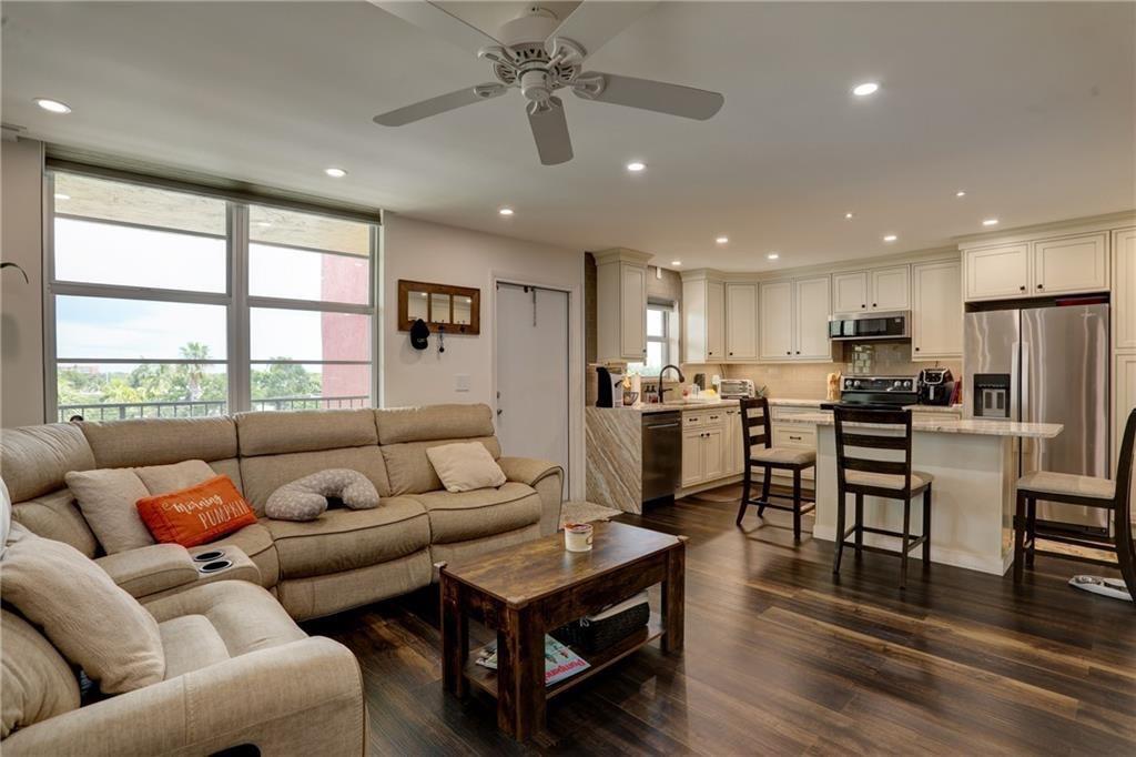 Casa Verano Condo - Residential Lease