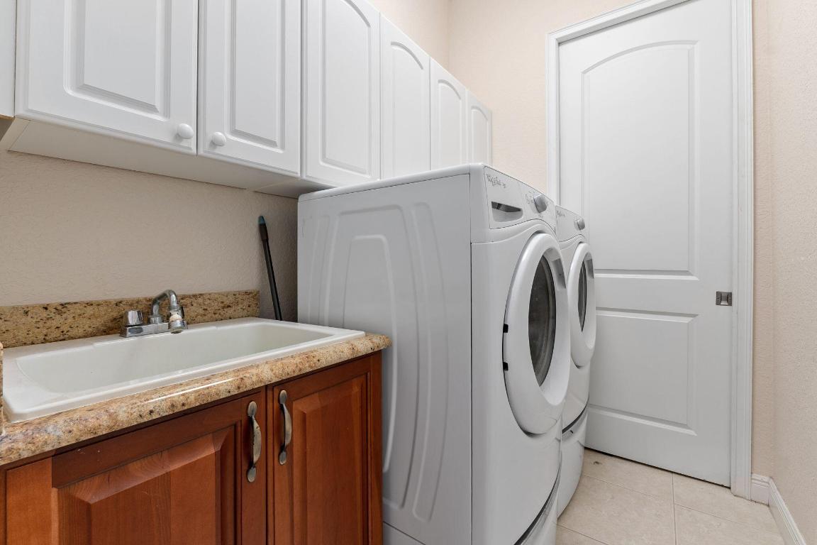 MONTE CARLO COUNTRY CLUB UNIT 2 - Residential