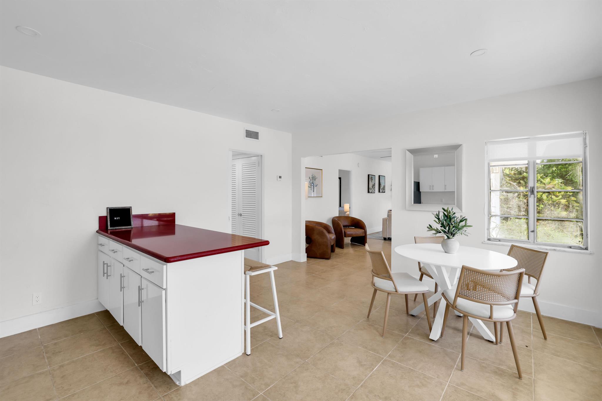 320 Inlet Way 4