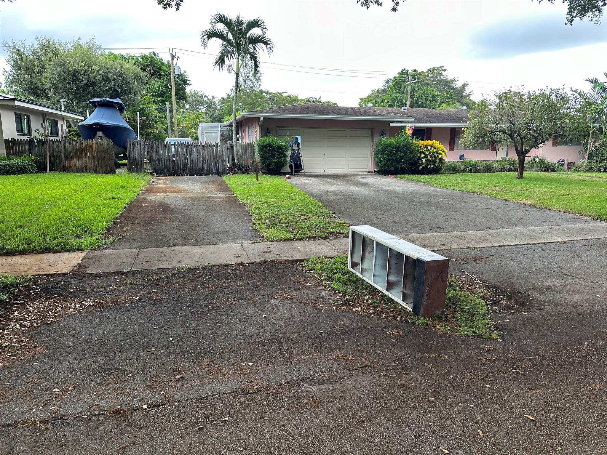 840 Camellia Ct