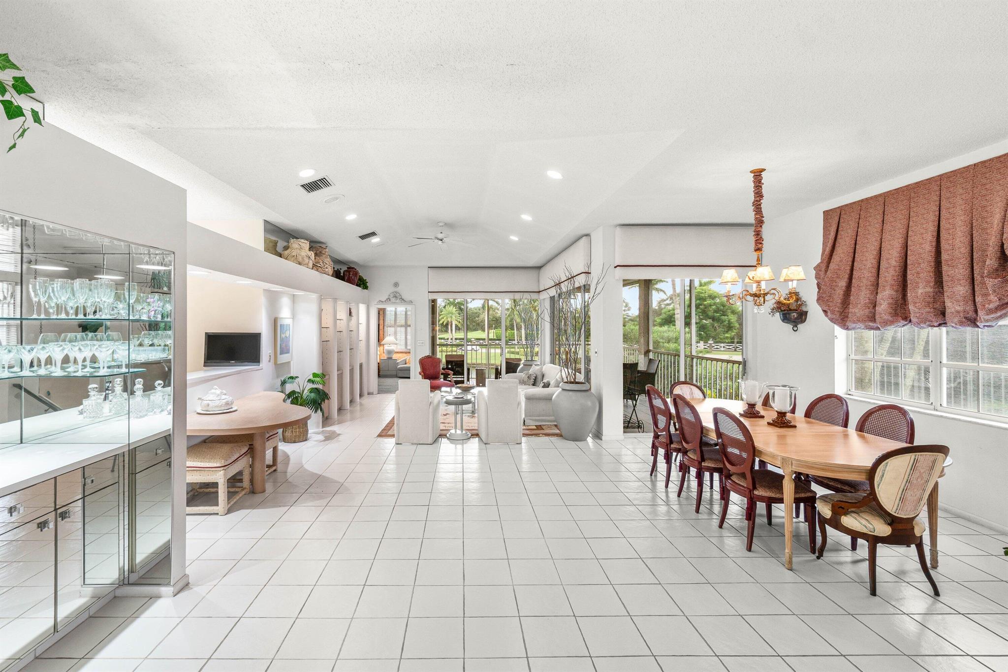 CATALINA / POLO CLUB - Residential