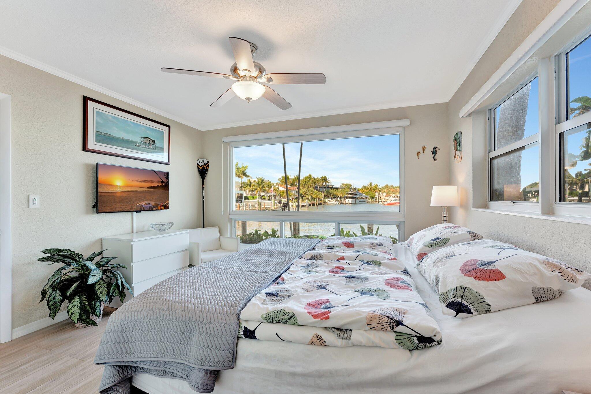 SUNRISE BAY CLUB CO-OP - Residential