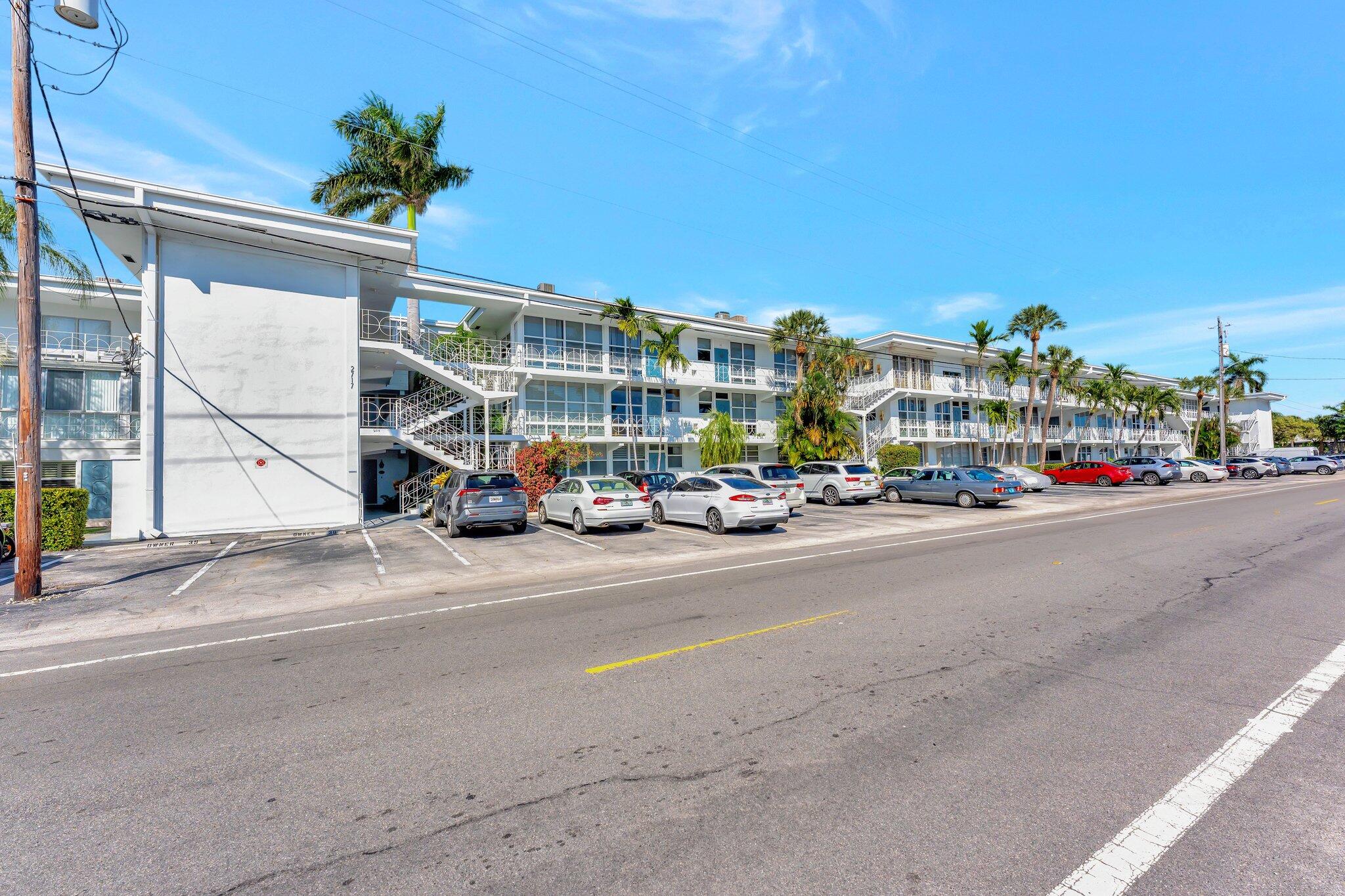 2717 Yacht Club Boulevard 6a