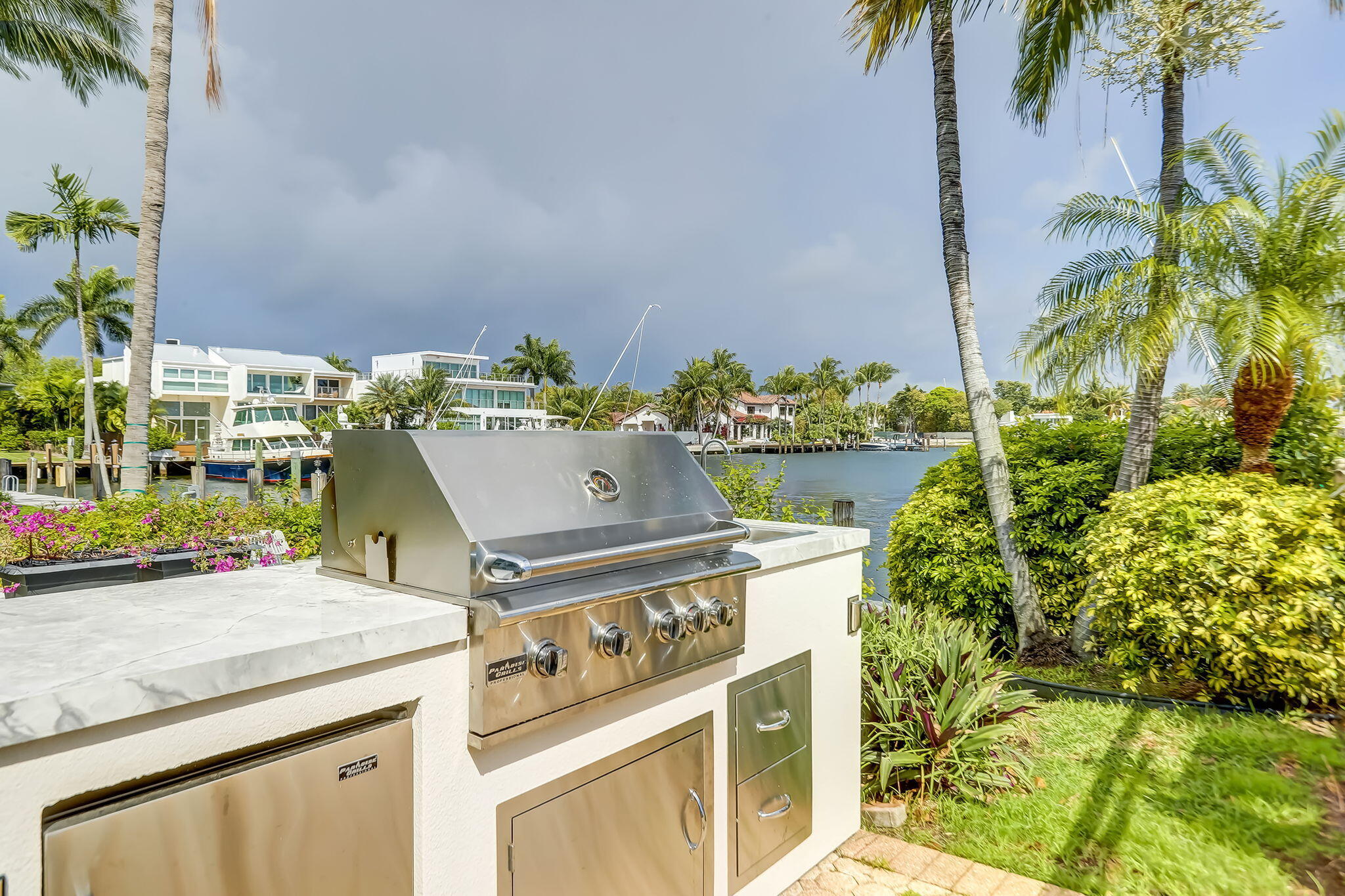 SUNRISE BAY CLUB CO-OP - Residential