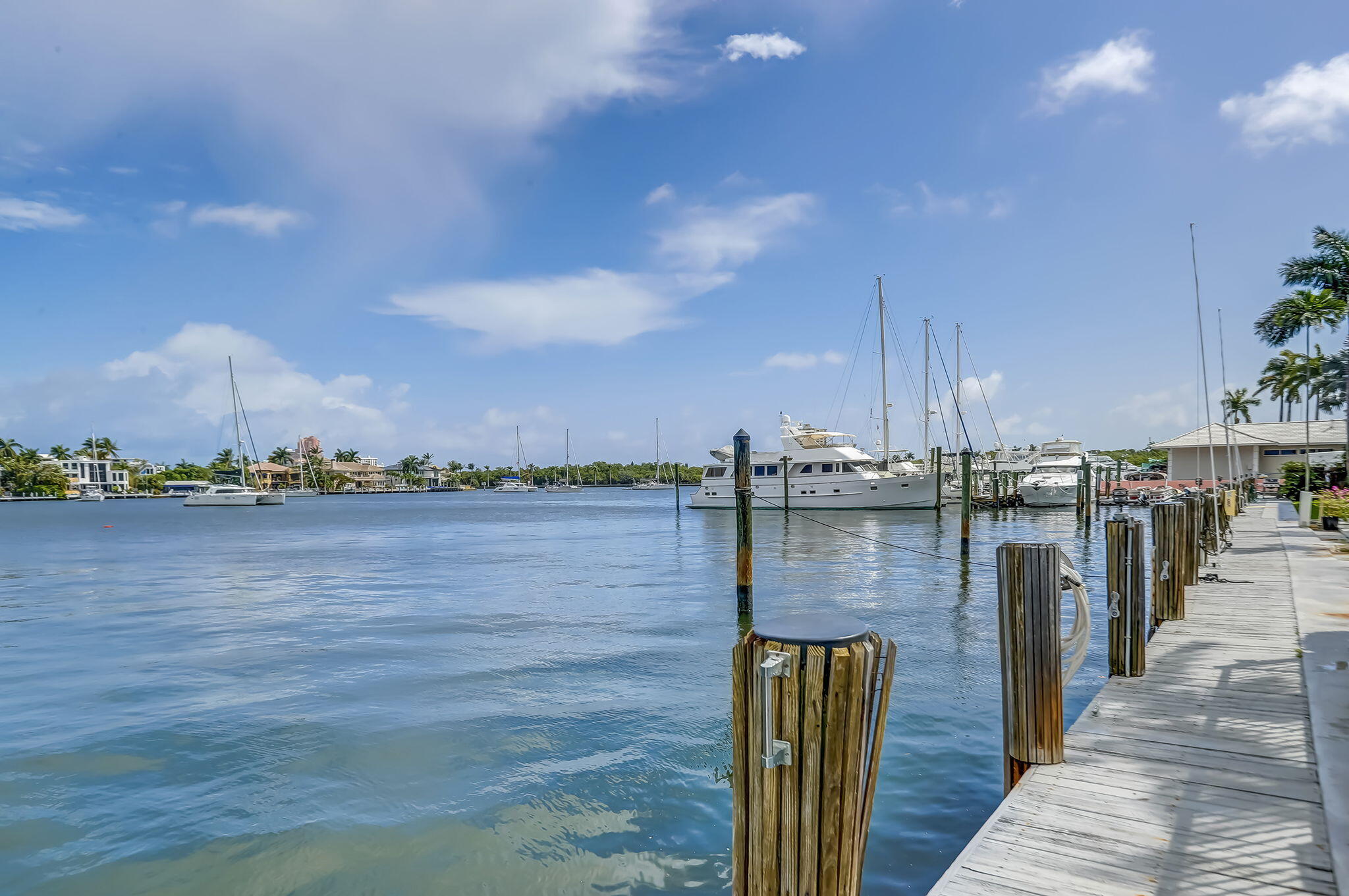 SUNRISE BAY CLUB CO-OP - Residential