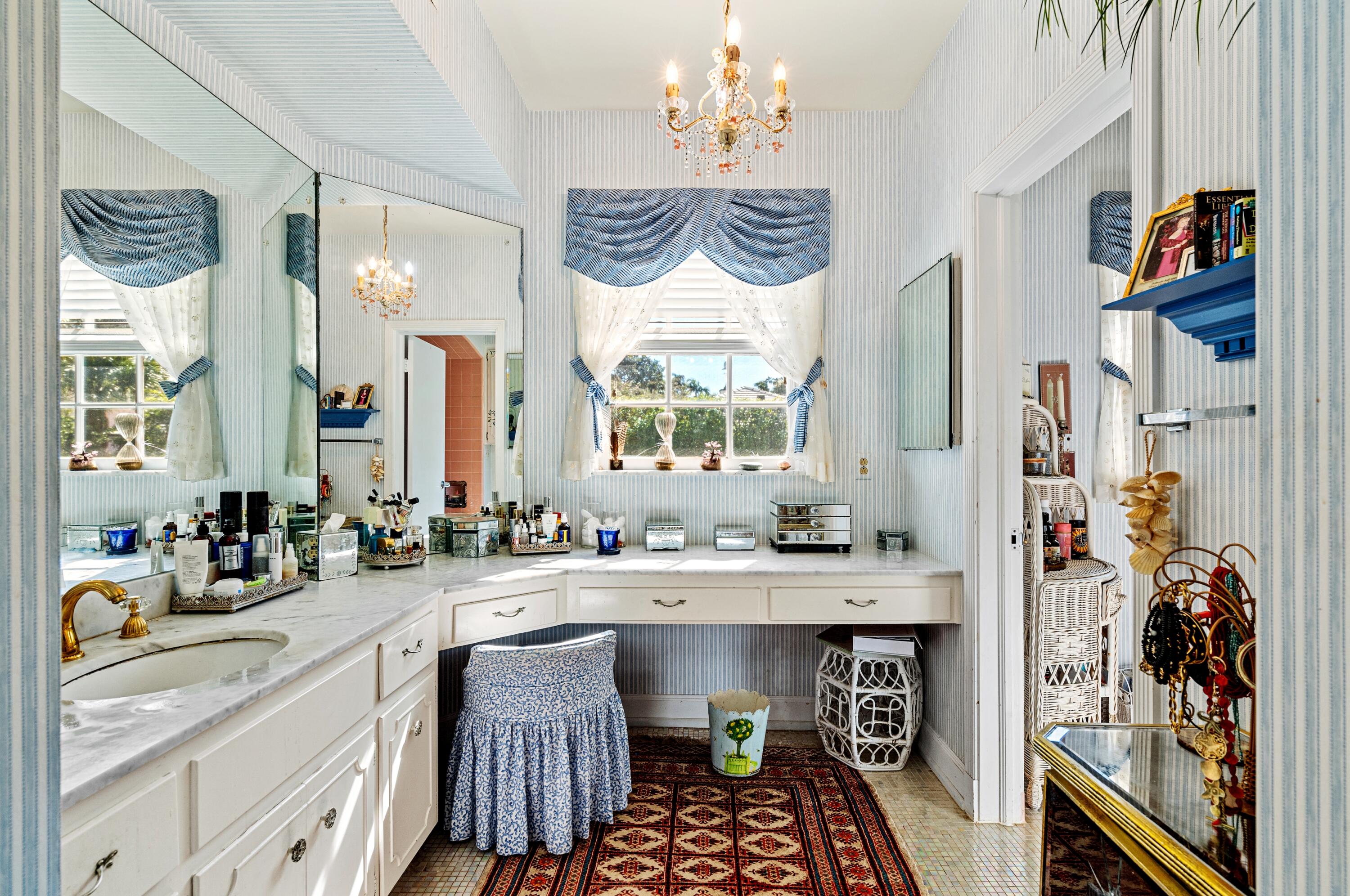 GULFSTREAM PROPERTIES - Residential