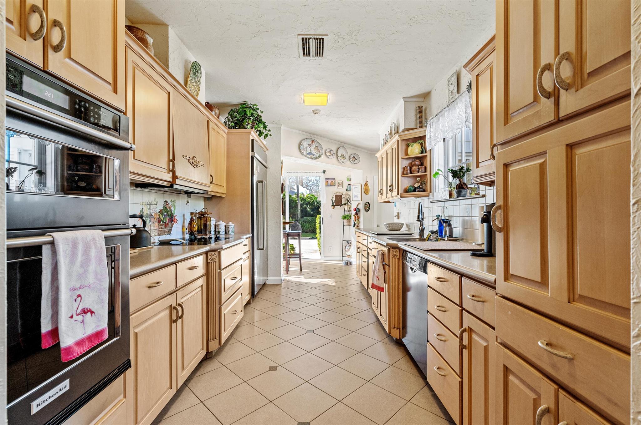 GULFSTREAM PROPERTIES - Residential