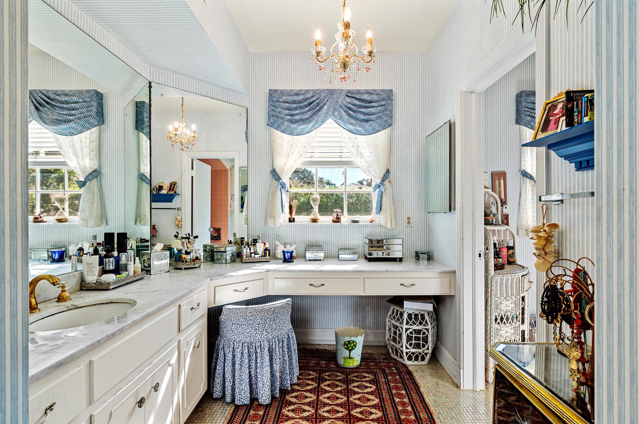 GULFSTREAM PROPERTIES - Residential