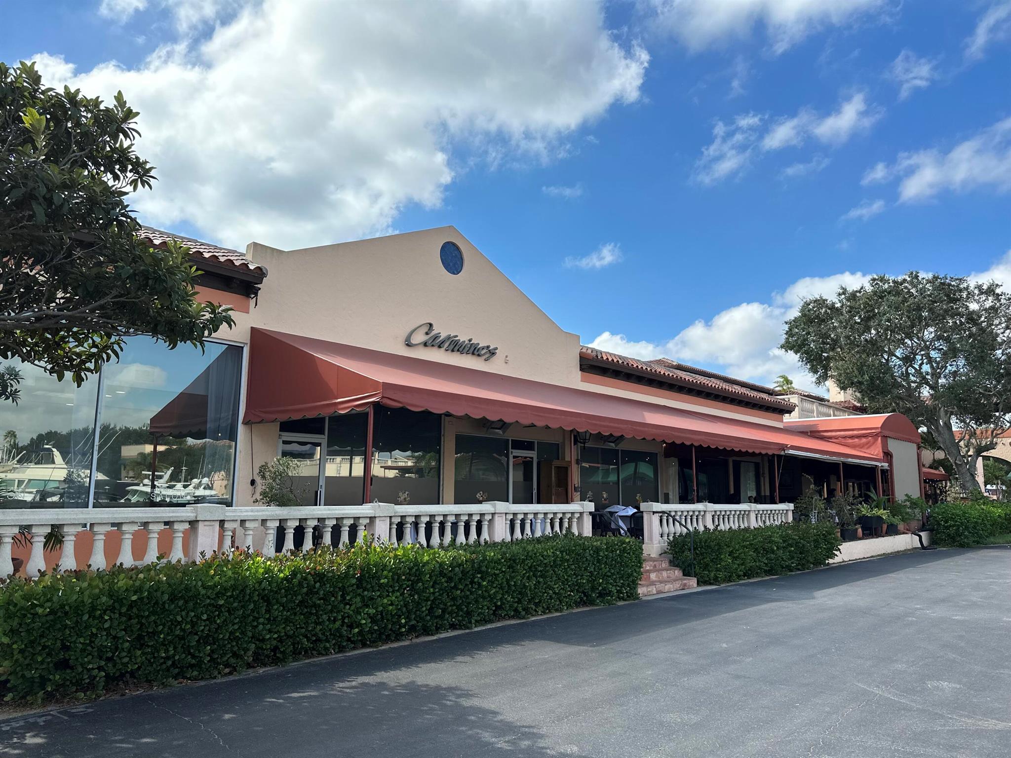 Soverel Harbour Marina - Land