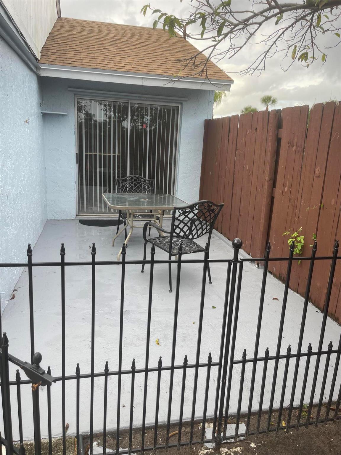 Lees Crossing 1 Twnhs - Residential Lease