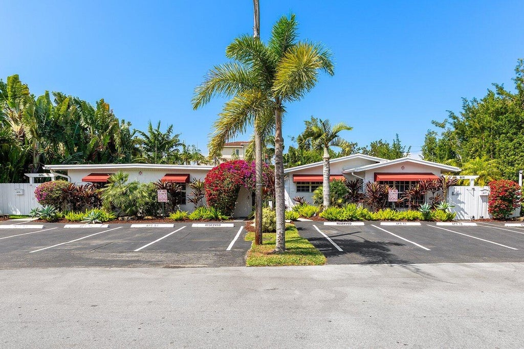 Photo of 617 NE 9th Avenue #71, Fort Lauderdale, FL 33304 (MLS # B26041345)