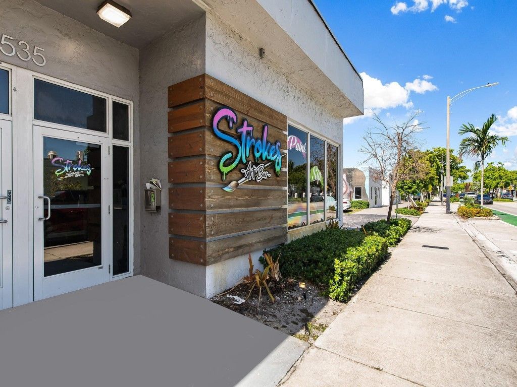 Photo of 535 NE 13th Street #2, Fort Lauderdale, FL 33304 (MLS # F10498148)