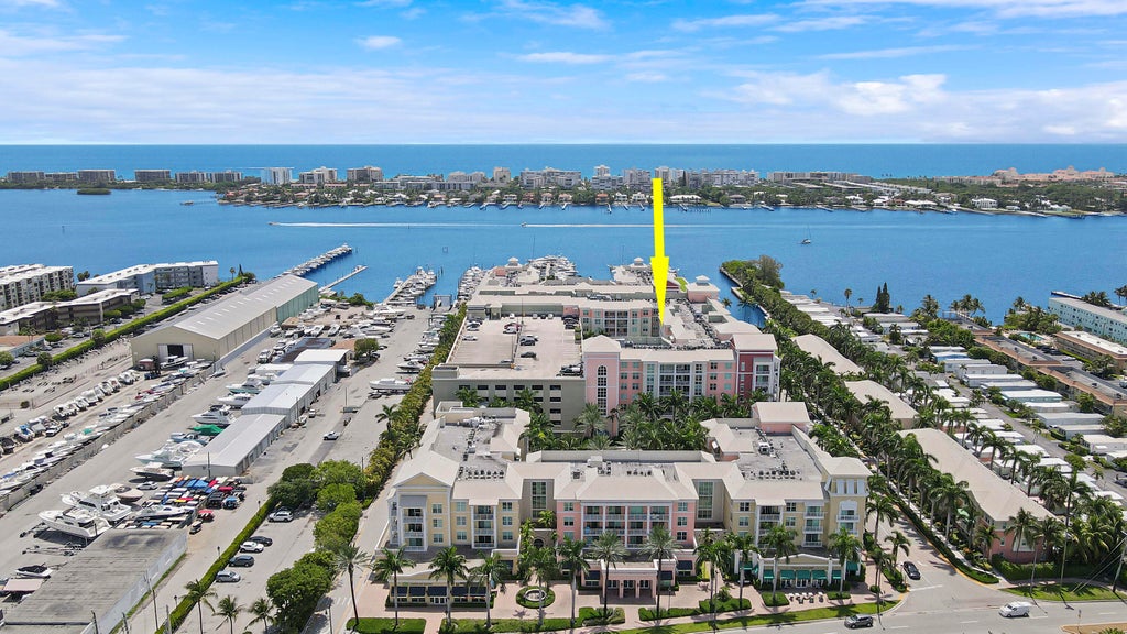 Photo of 804 E Windward Way #712, Lantana, FL 33462 (MLS # R11046163)