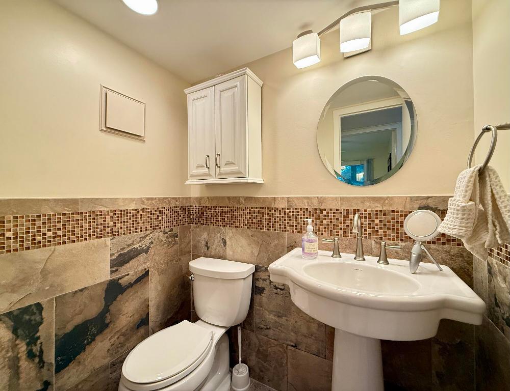 DORSET AT CENTURY VILLAGE CONDO - Residential Lease