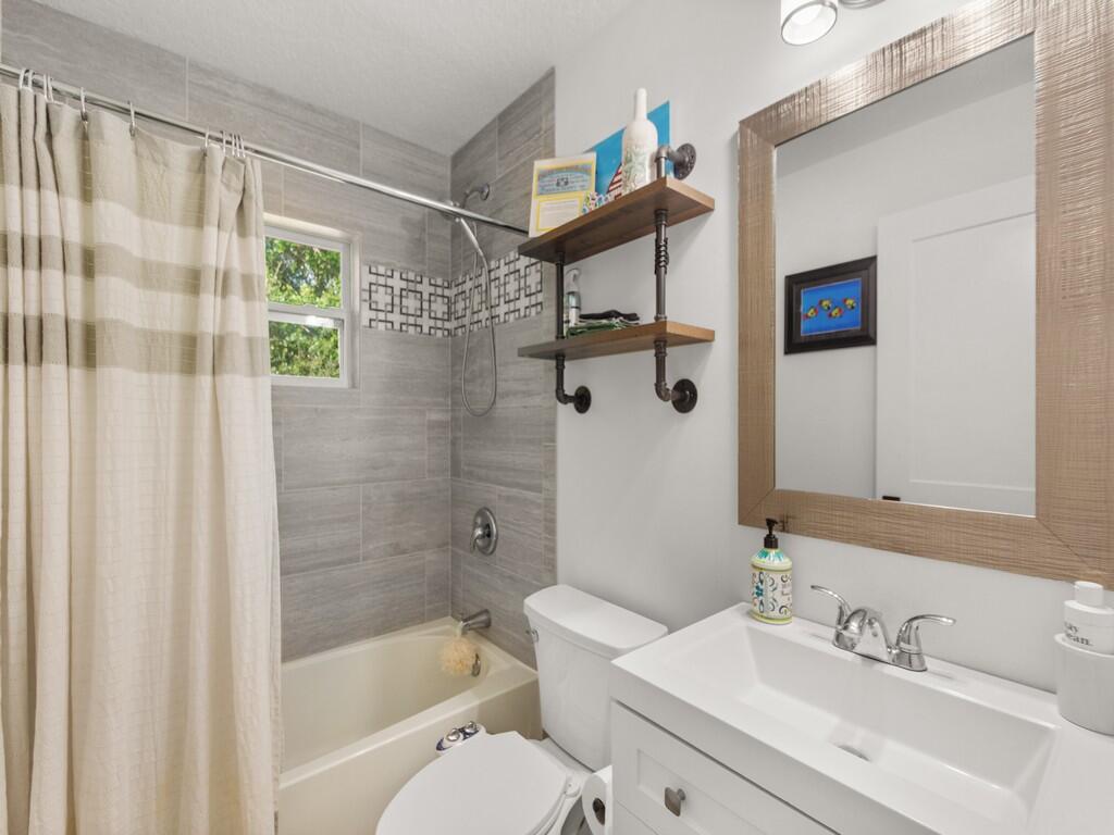 VERO BEACH HIGHLANDS - Residential