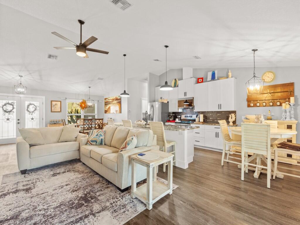 VERO BEACH HIGHLANDS - Residential