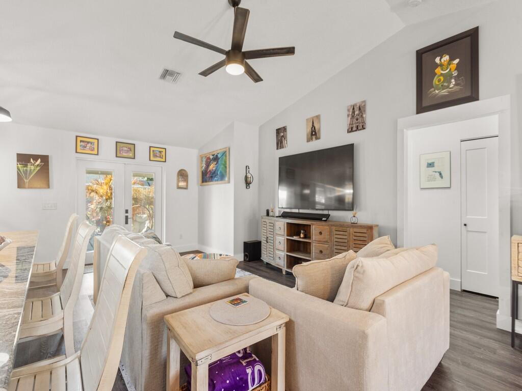 VERO BEACH HIGHLANDS - Residential