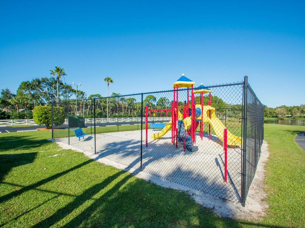 VERO BEACH HIGHLANDS - Residential