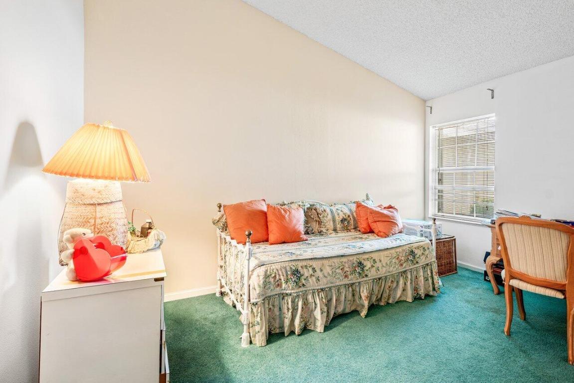 TROPICAL LAKES PH 2 - Residential