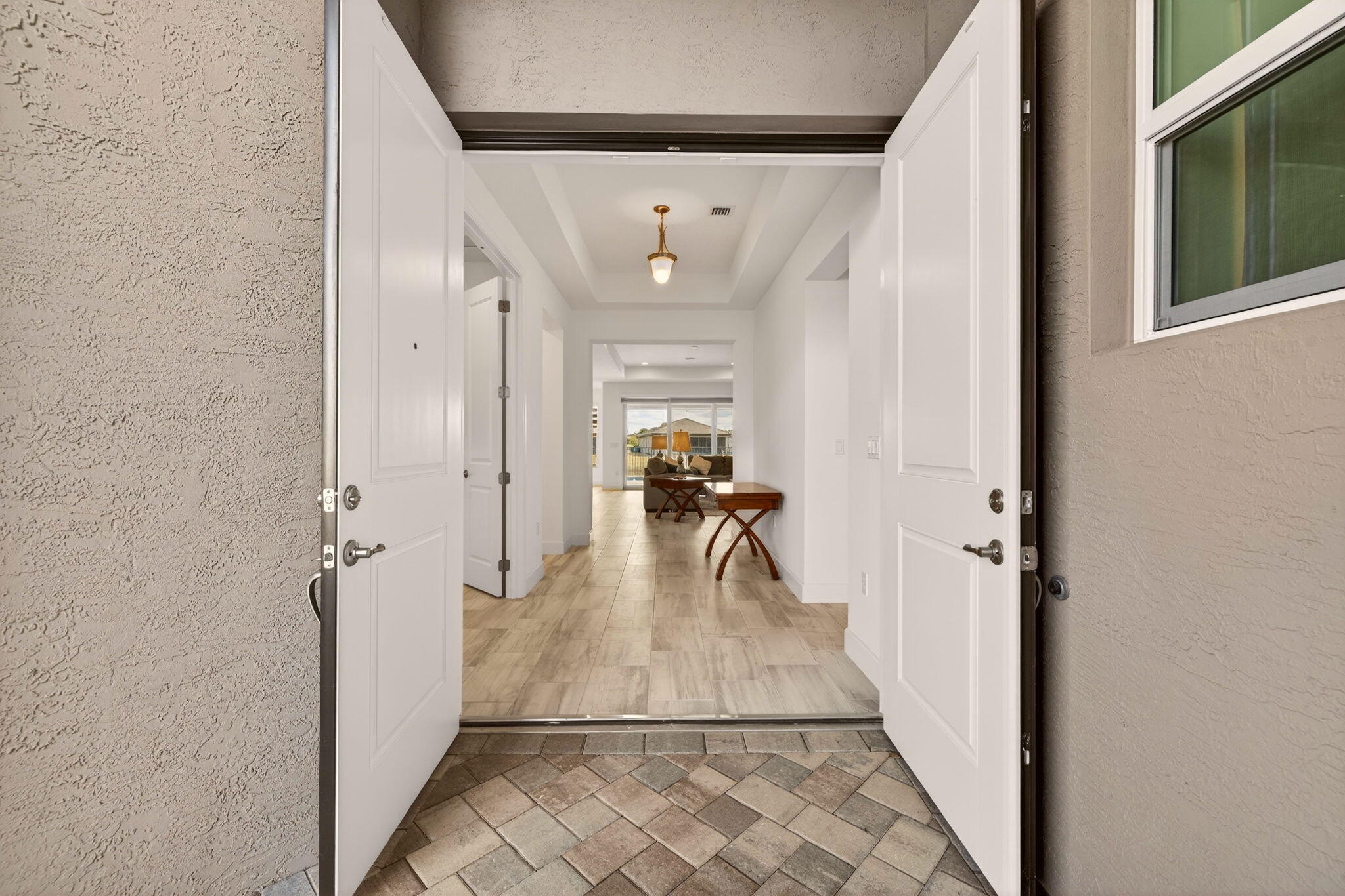 11821 SW Coral Cove Parkway