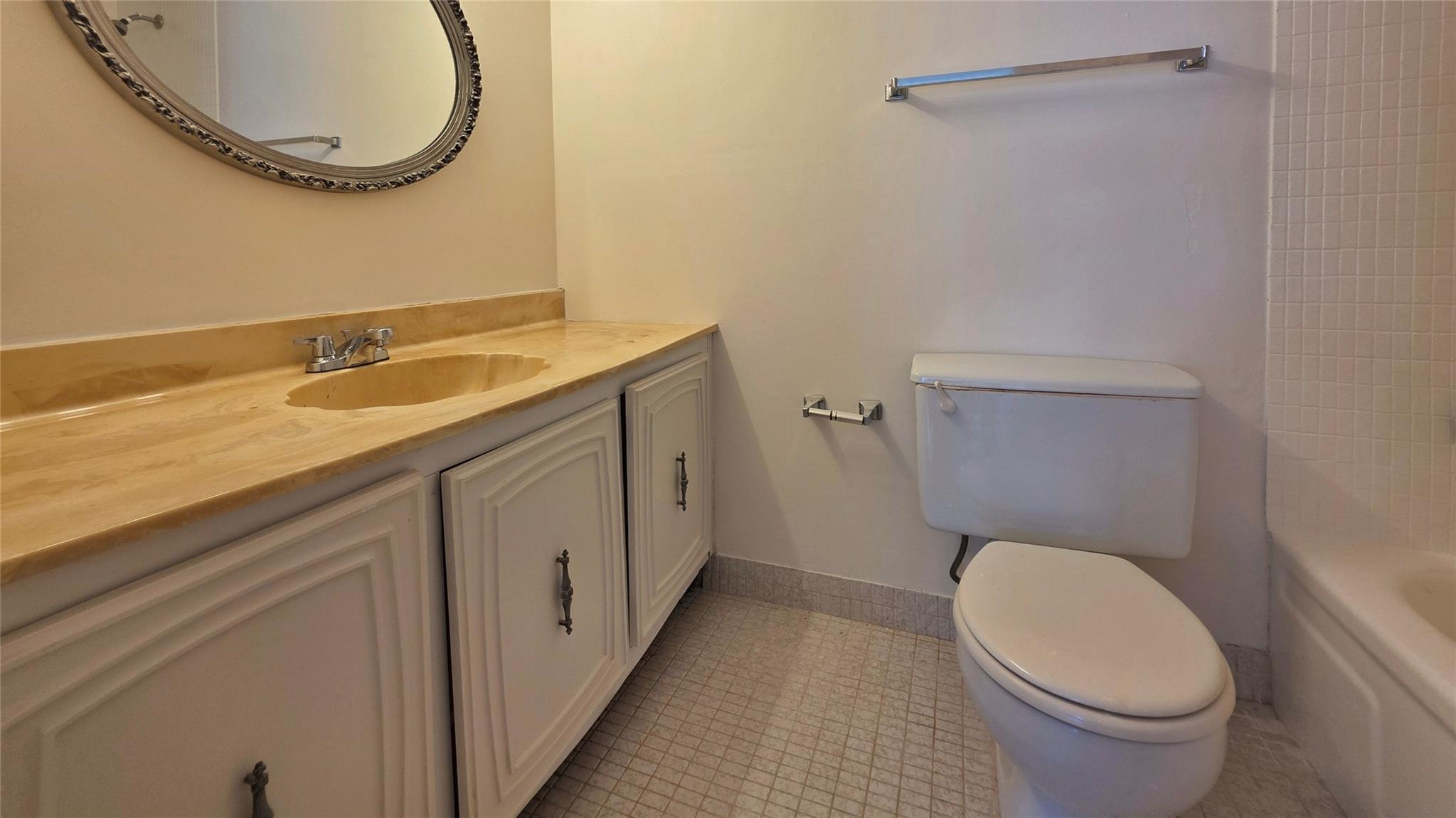 DESOTO PARK NORTH CONDO - Residential Lease