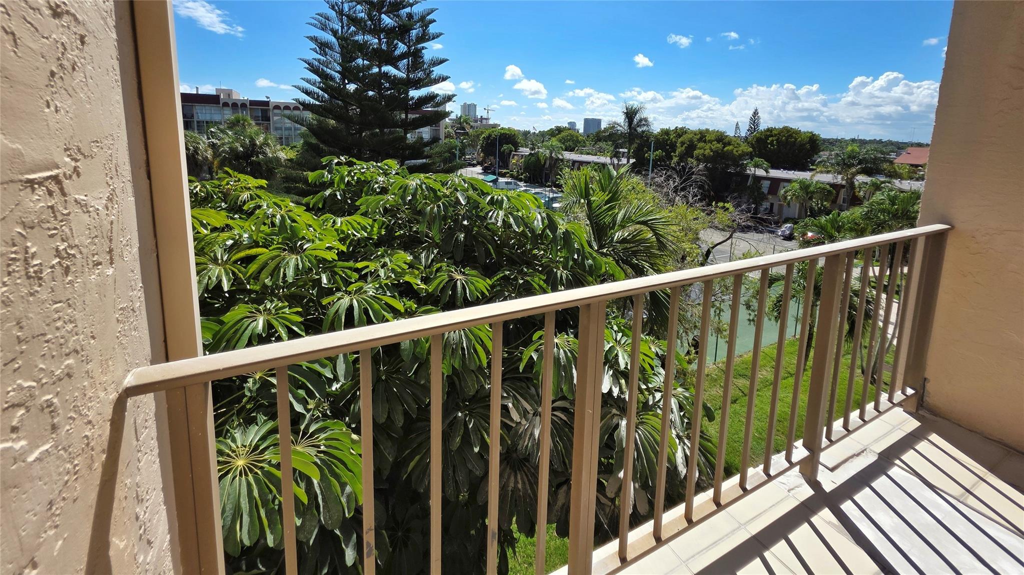 DESOTO PARK NORTH CONDO - Residential Lease